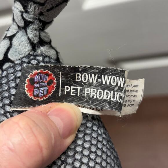 Bow-Wow Pet Products Hammerhead Shark Pebble Stone Camouflage Dog Toy ~13" - Picture 5 of 7